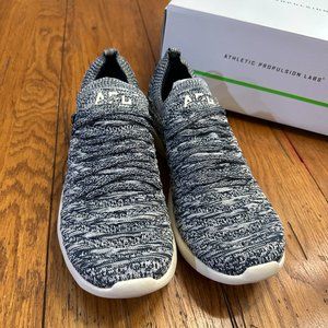 APL TechLoom Wave Navy Sneakers Women’s Size 8